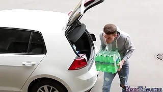 Bisex hunk gobbles cock